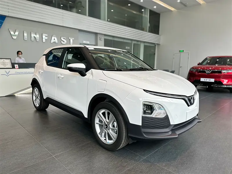 Dau xe Vinfast VF5 mau Trang